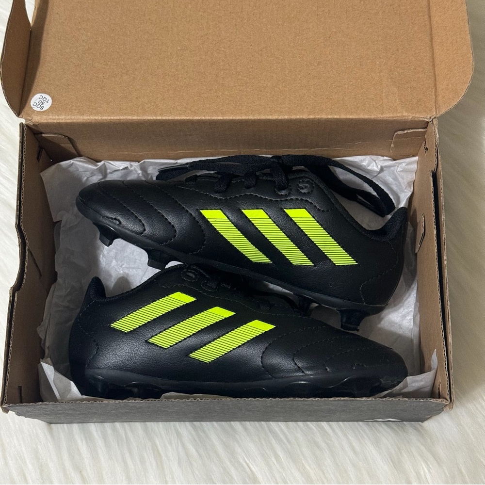 Adidas Soccer Cleats Size 12.5 Boys